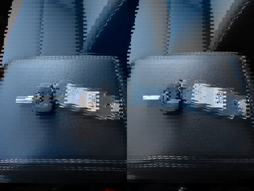 Used 2018 Ford Escape SE image 28