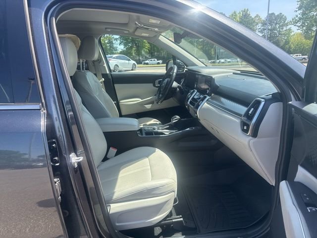 Used 2022 Kia Sorento S w/ Panoramic Sunroof Package image 15