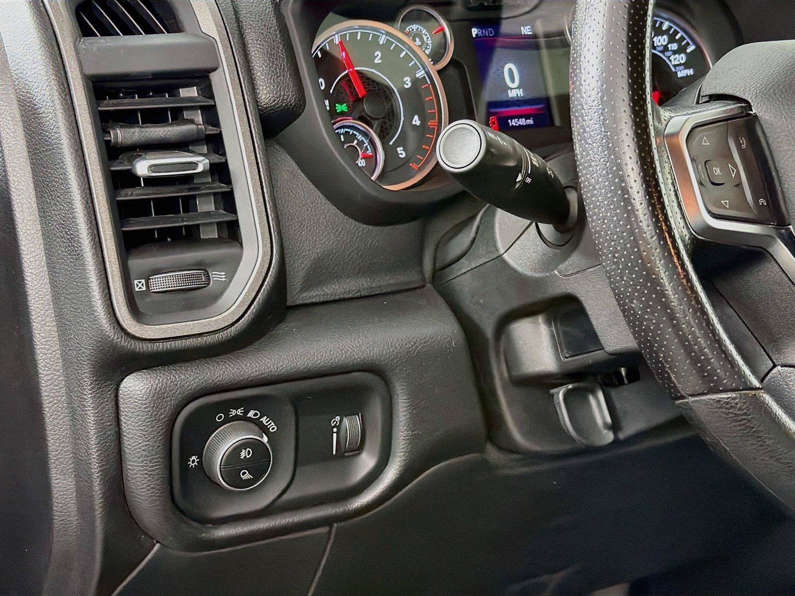 Used 2025 RAM 2500 Tradesman w/ Chrome Appearance Group AWD/4WD image 17
