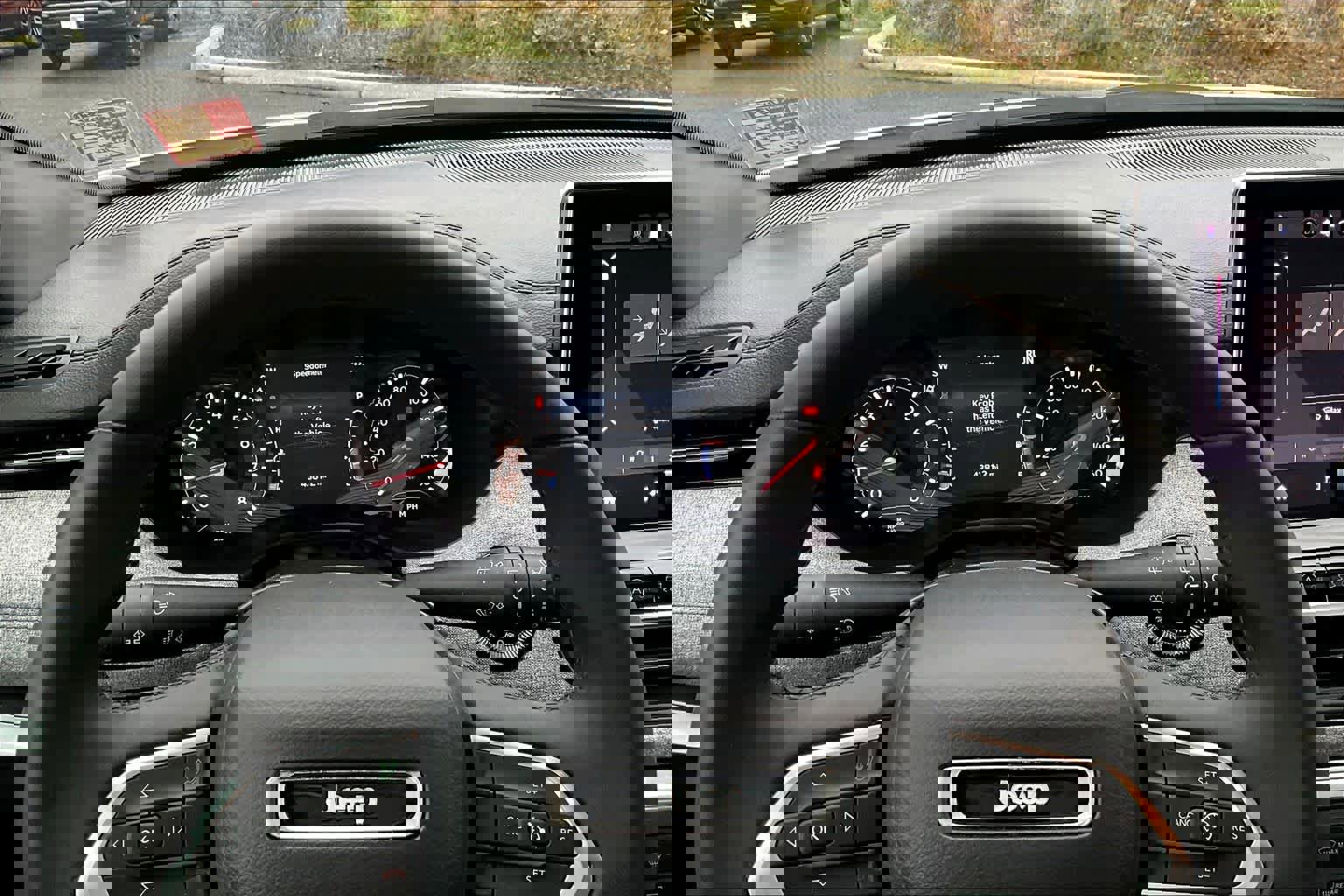 Used 2024 Jeep Compass Latitude image 22