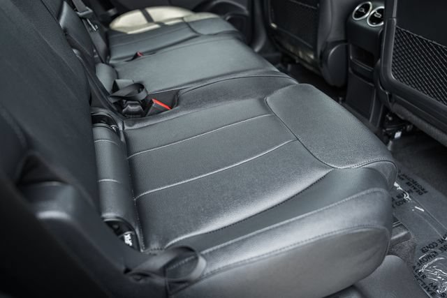 Used 2024 Mercedes-Benz EQB 350 4MATIC SUV image 32