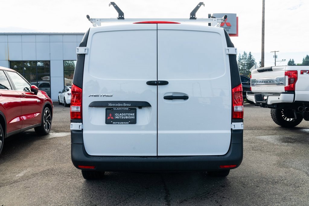 Used 2023 Mercedes-Benz Metris image 5