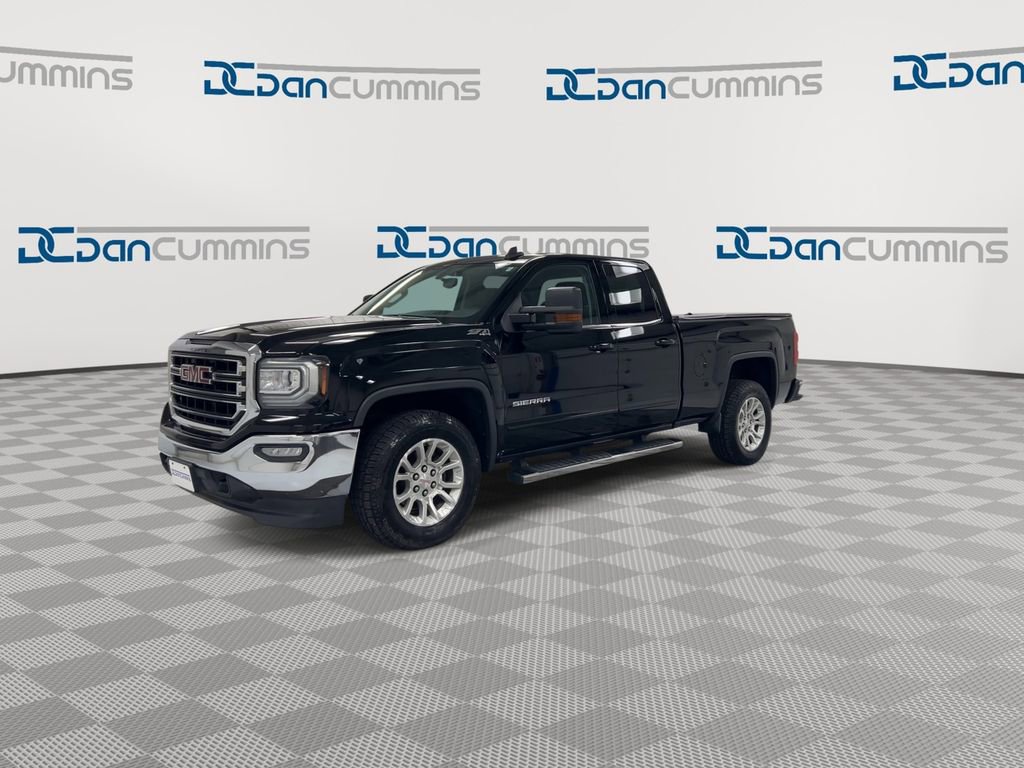 Used 2017 GMC Sierra 1500 SLE w/ SLE Value Package AWD/4WD image 4
