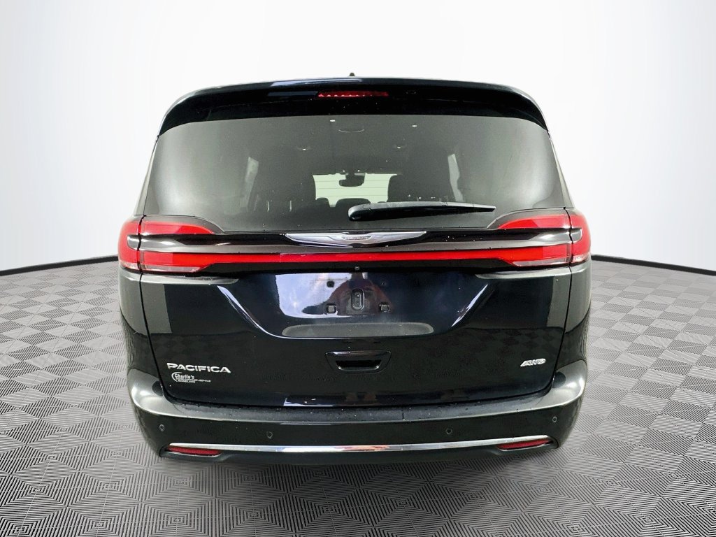 Certified 2021 Chrysler Pacifica Touring-L w/ Uconnect Theater Family Group AWD/4WD image 9