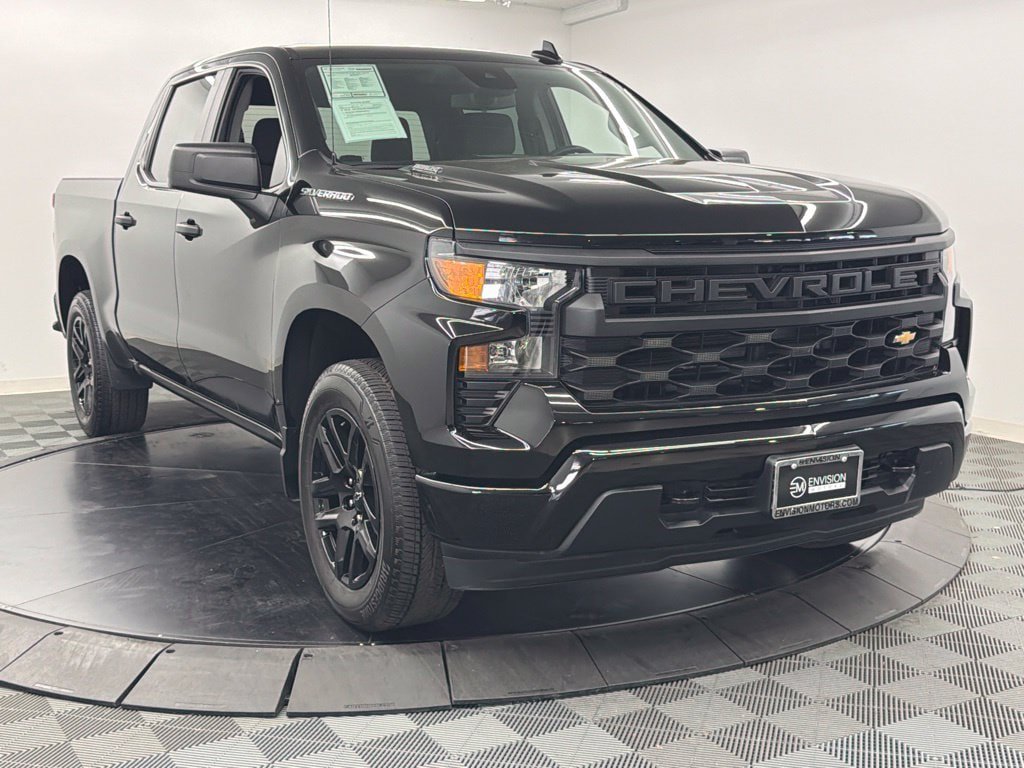 Used 2025 Chevrolet Silverado 1500 Custom RWD image 8