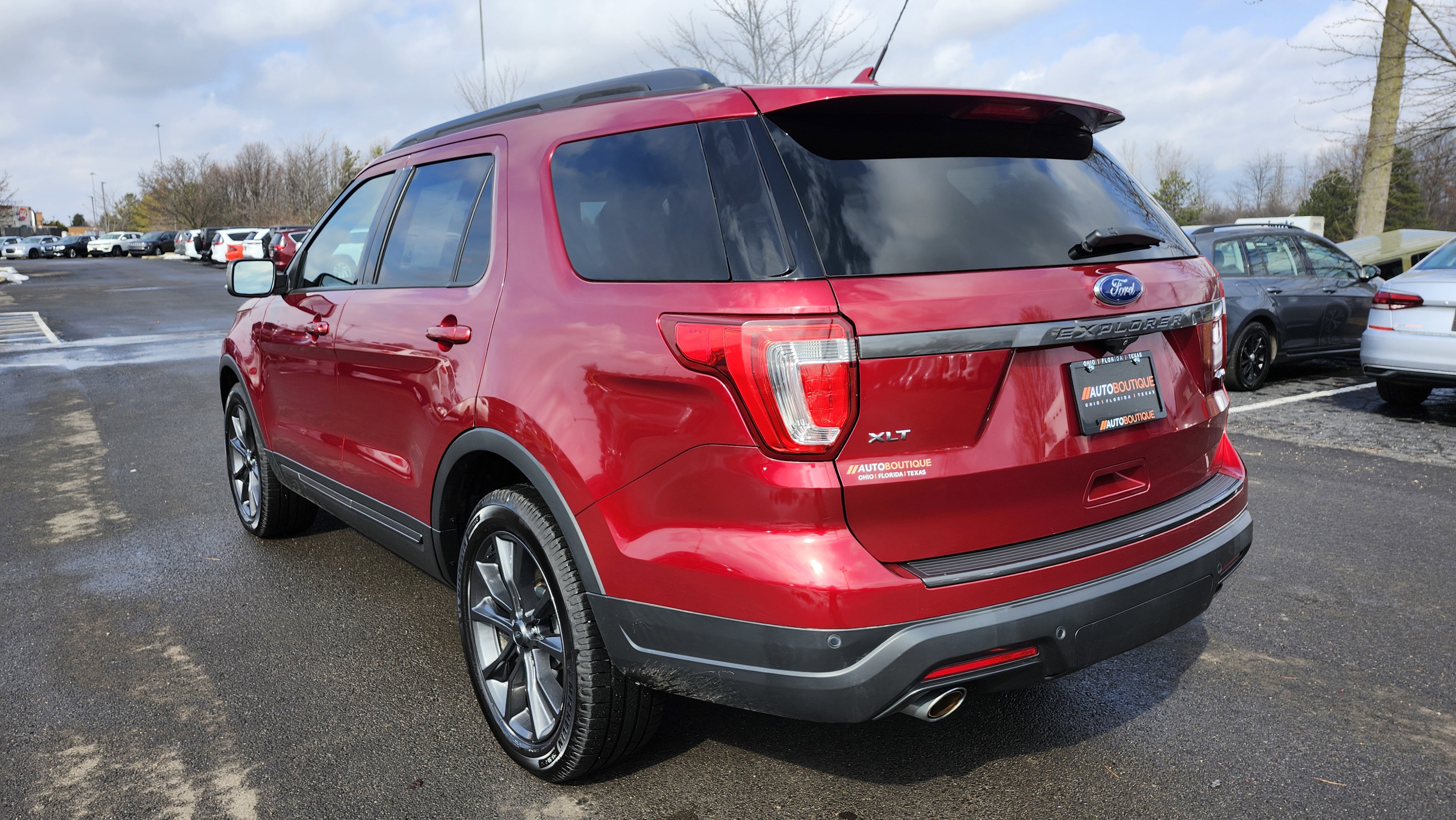 Used 2019 Ford Explorer XLT w/ Equipment Group 202A image 15