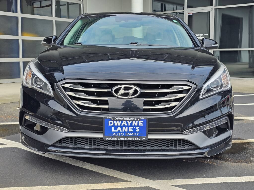 Used 2017 Hyundai Sonata Limited w/ Ultimate Package 04 FWD image 8