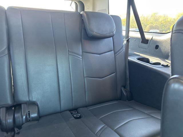 Used 2020 Cadillac Escalade ESV Luxury image 13