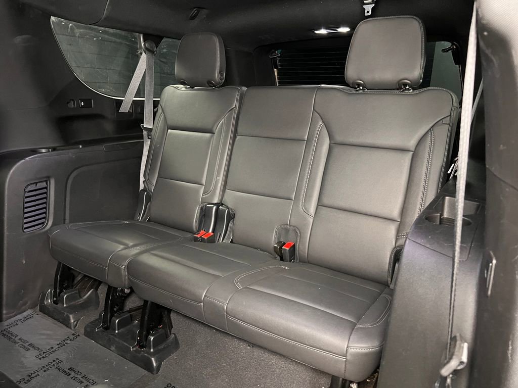 Used 2023 Chevrolet Suburban Z71 w/ Luxury Package AWD/4WD image 22