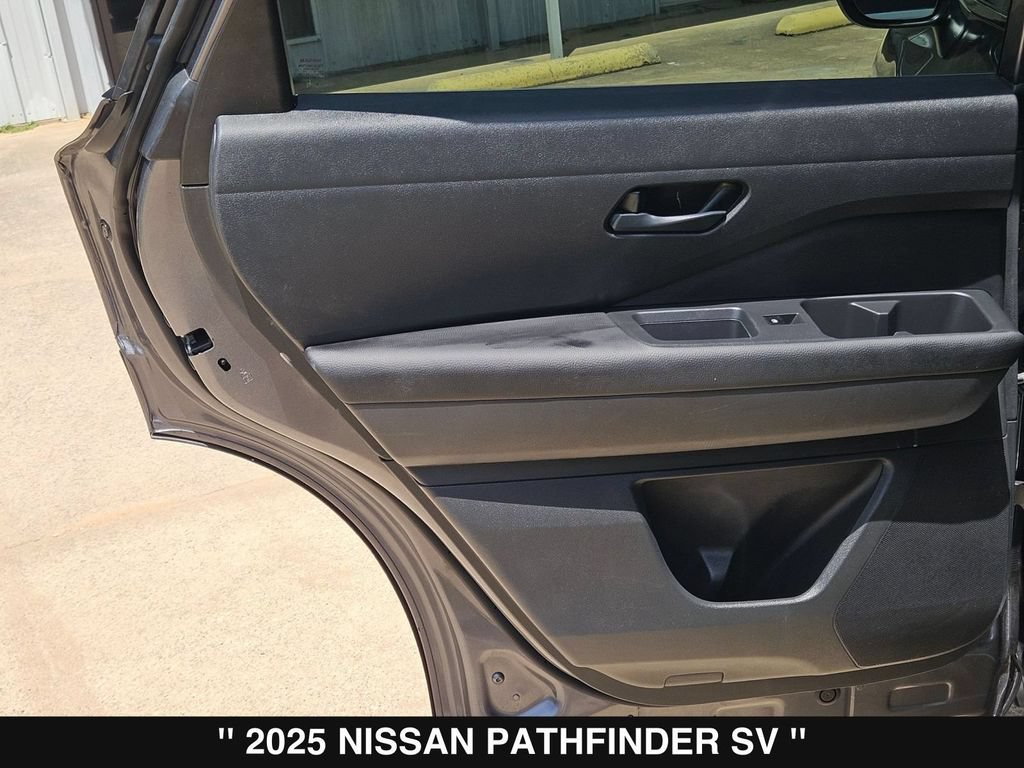 Used 2025 Nissan Pathfinder SV FWD image 17