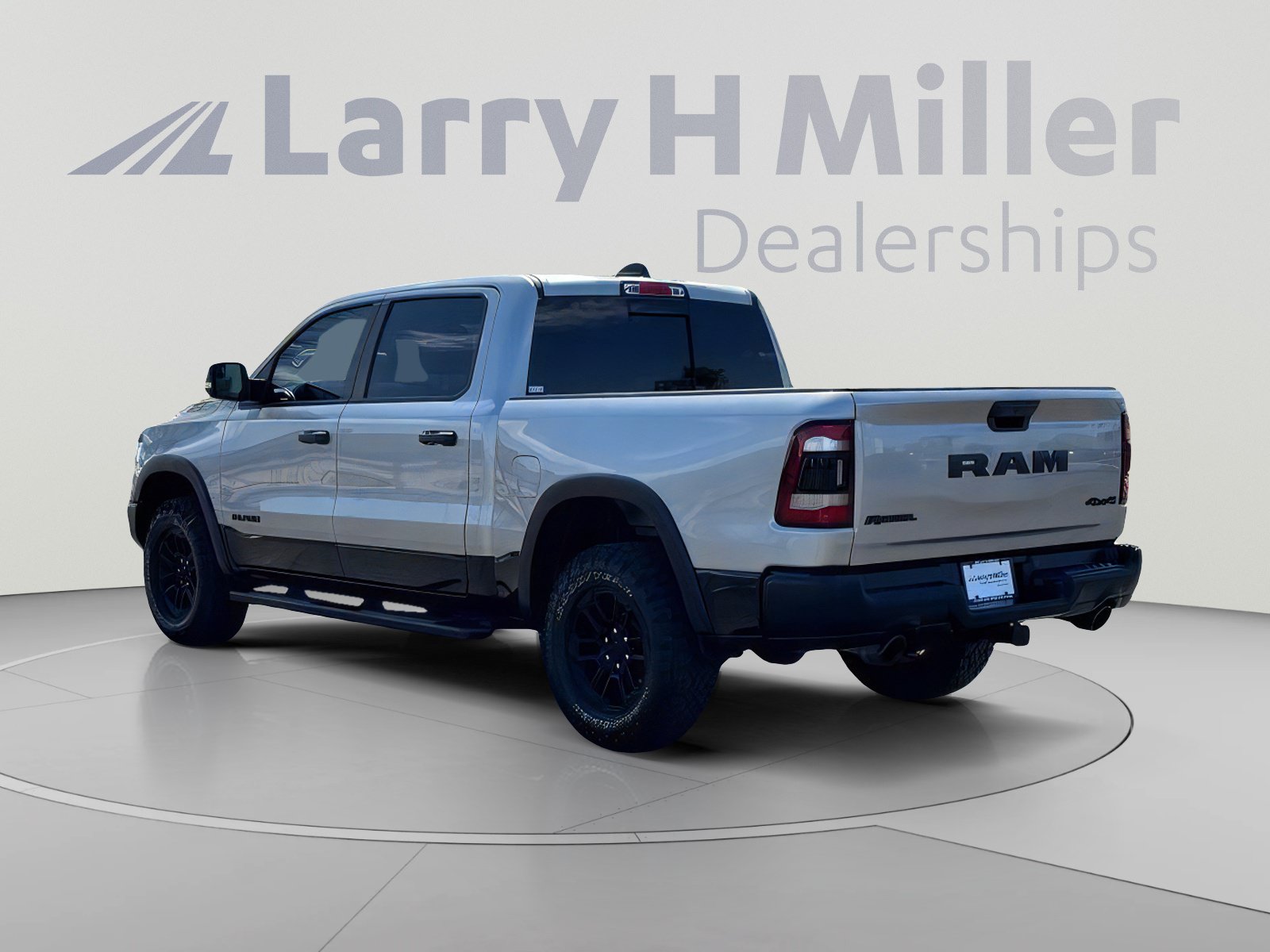 Used 2022 RAM 1500 Rebel w/ Rebel Level A Equipment Group AWD/4WD image 4