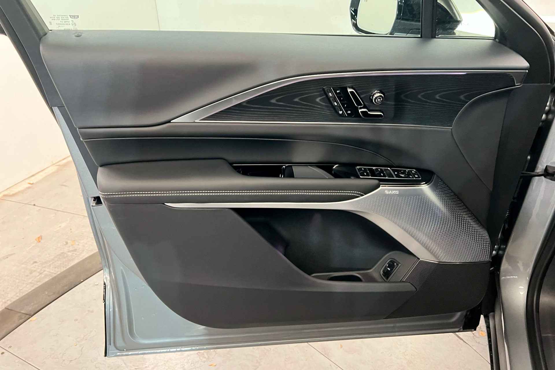 New 2025 Cadillac Lyriq Sport w/ LPO, Floor Liner Package image 15