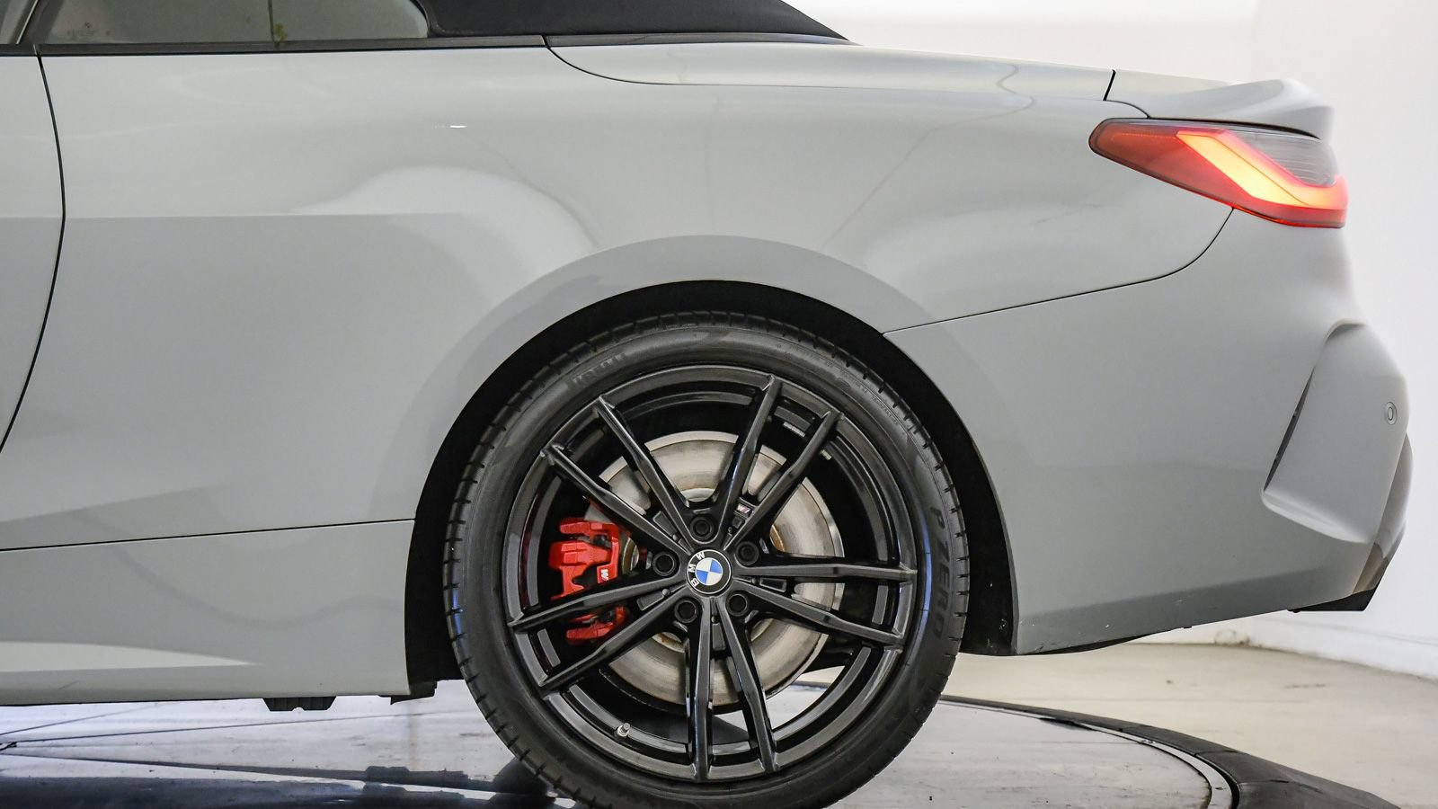 Used 2023 BMW 430i Convertible w/ M Sport Package RWD image 17