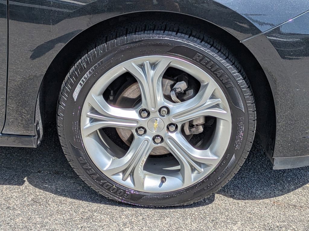 Used 2019 Chevrolet Cruze Premier image 9