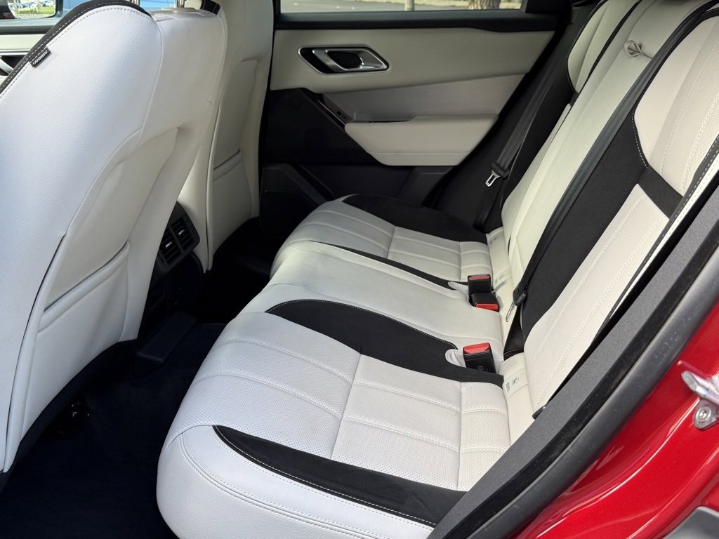 Used 2023 Land Rover Range Rover Velar R-Dynamic S image 30