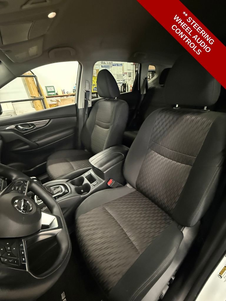 Used 2020 Nissan Rogue S image 11