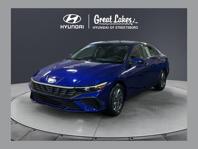 Used 2024 Hyundai Elantra SEL image 1