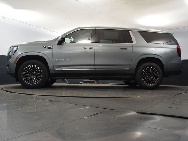 Used 2025 GMC Yukon XL Elevation image 52