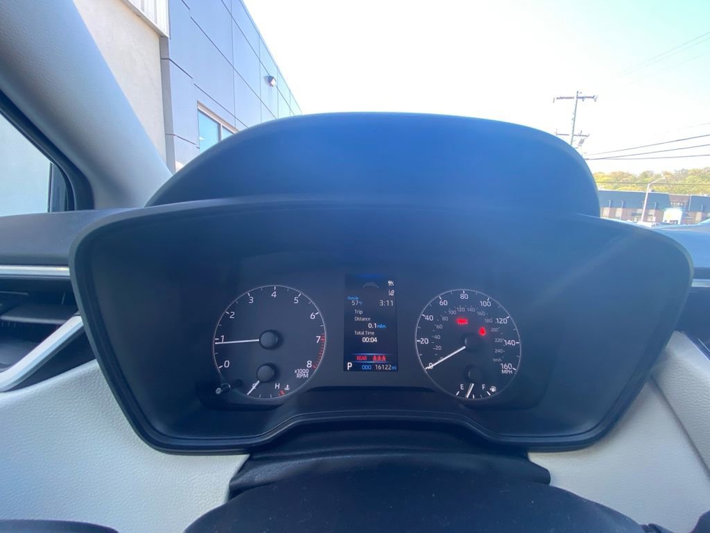Used 2025 Toyota Corolla LE FWD image 11