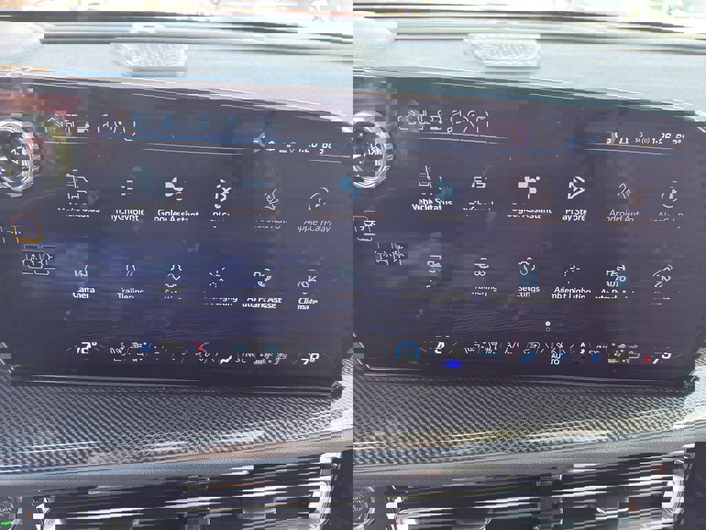 New 2026 Chevrolet Traverse High Country w/ LPO, Floor Liner Package image 17