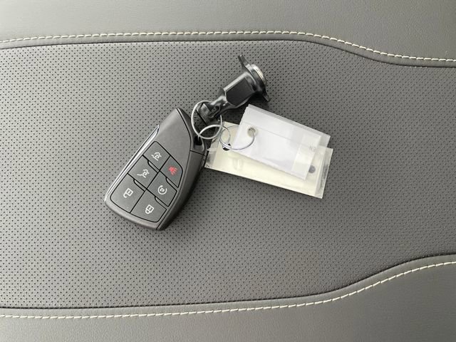 New 2025 Chevrolet Suburban Premier image 26