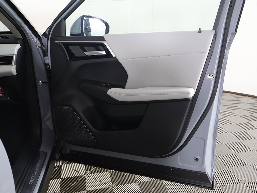 New 2026 Mitsubishi Outlander SE image 27