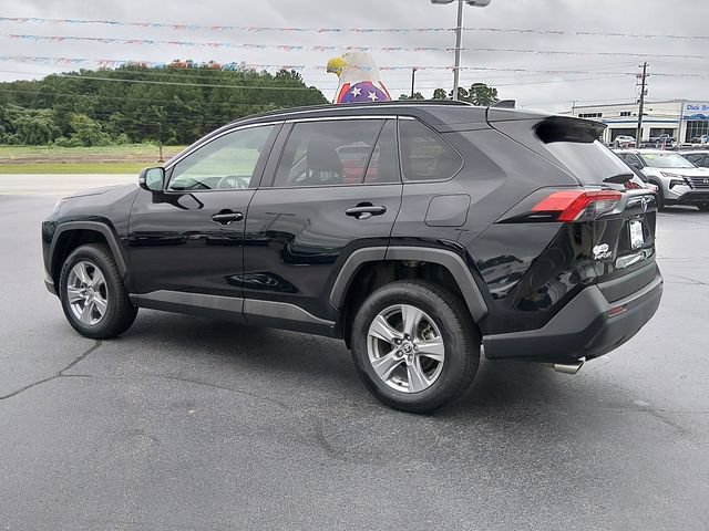 Used 2024 Toyota RAV4 XLE FWD image 5