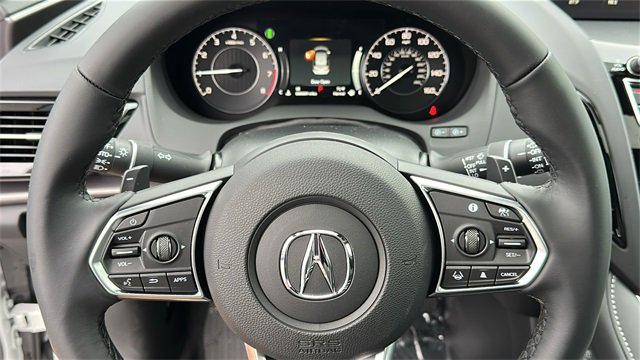 Used 2025 Acura RDX SH-AWD image 13