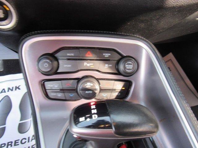 Used 2021 Dodge Challenger SXT w/ Driver Convenience Group RWD image 24
