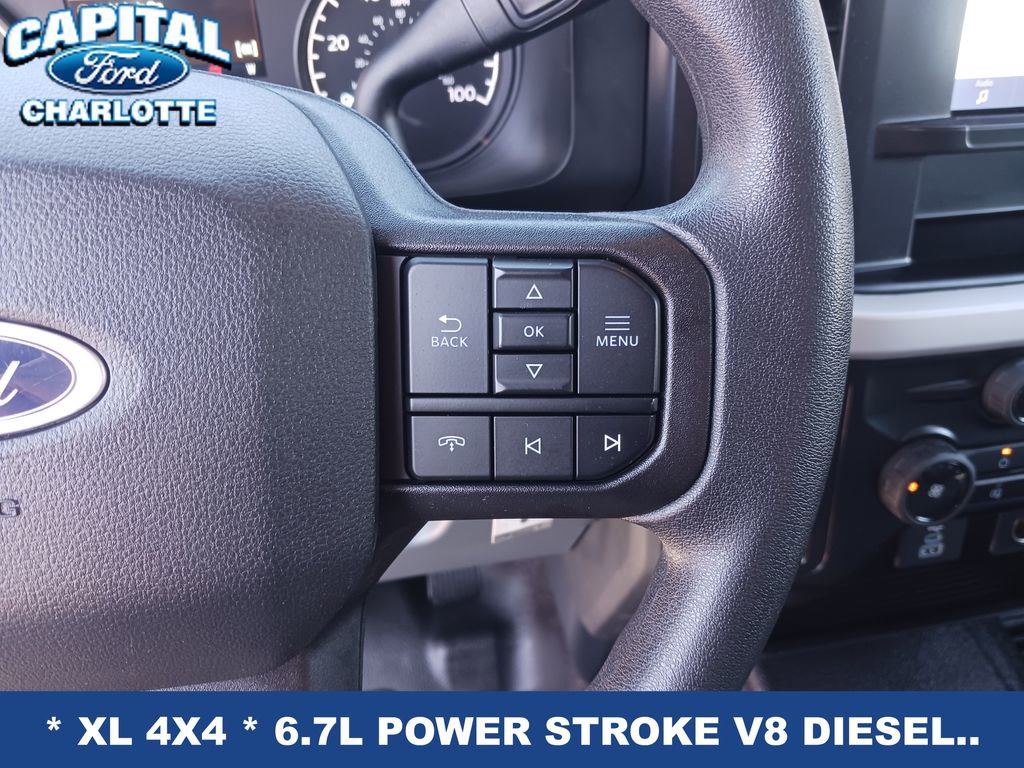 Used 2025 Ford F450 XL w/ XL Chrome Package image 29