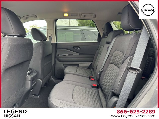 Used 2024 Nissan Pathfinder S w/ Cargo Package AWD/4WD image 12