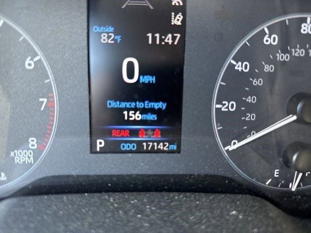 Used 2024 Toyota Corolla Cross L image 6