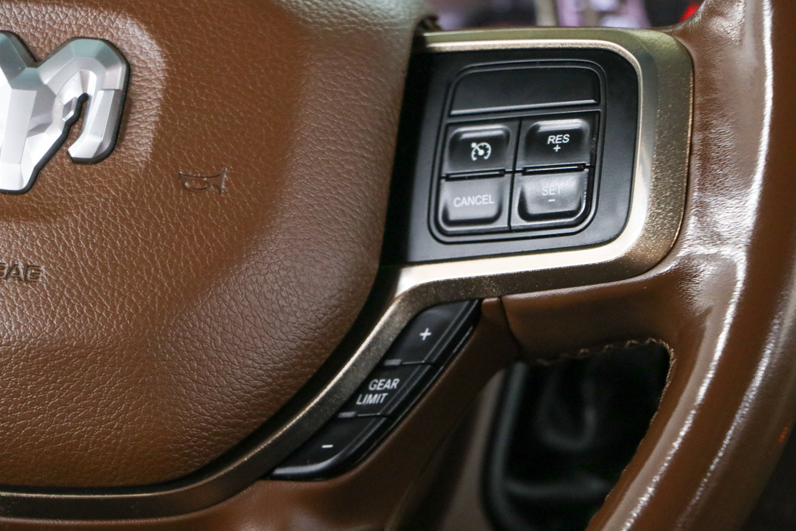 Used 2022 RAM 2500 Limited AWD/4WD image 15