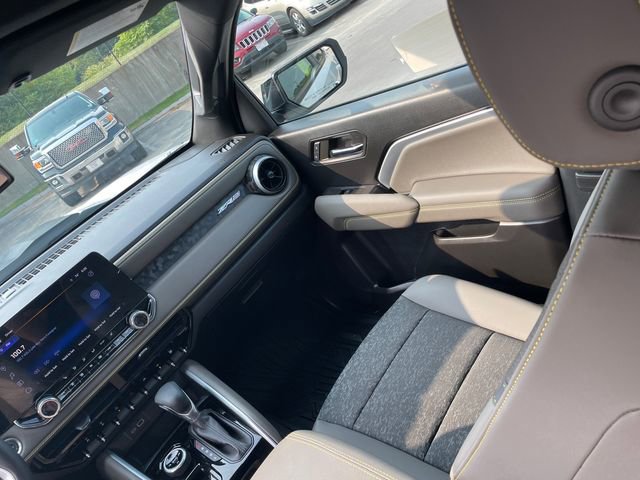 Certified 2024 Chevrolet Colorado ZR2 w/ Technology Package image 25