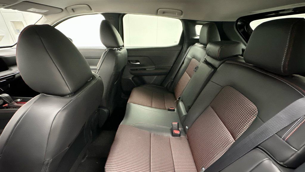 New 2025 Nissan Kicks SR w/ SR Premium Package image 10