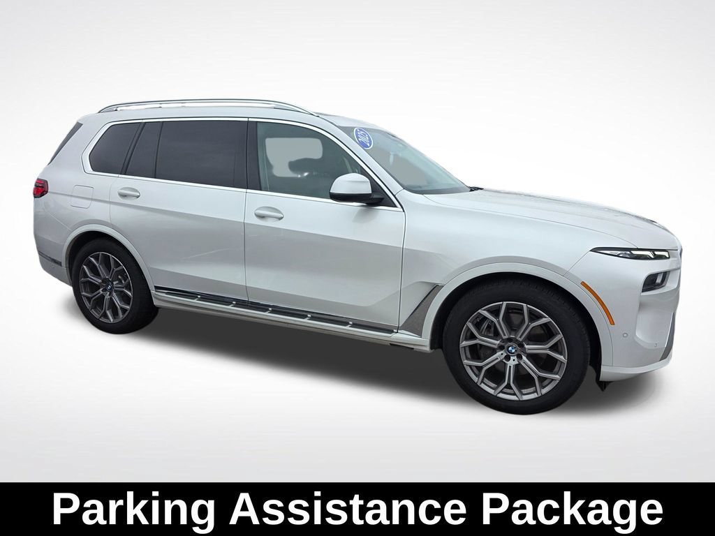 Used 2025 BMW X7 xDrive40i AWD/4WD image 5