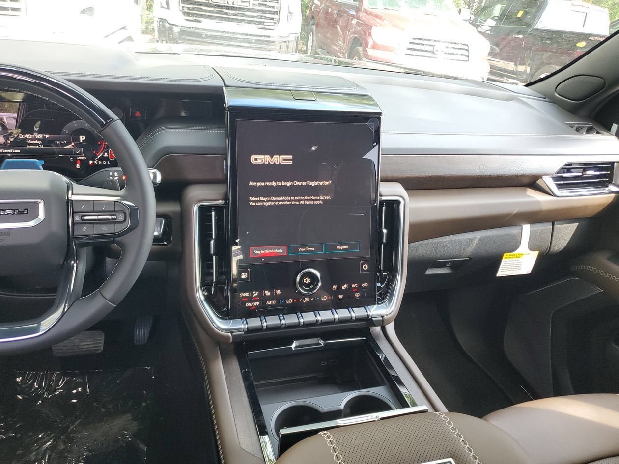 New 2026 GMC Yukon XL Denali Ultimate AWD/4WD image 14