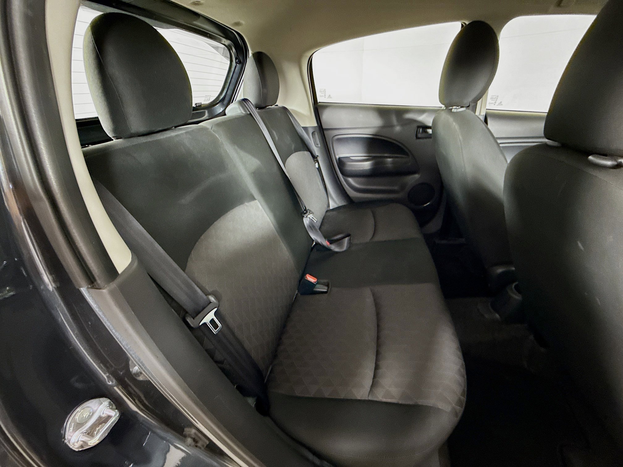 Used 2024 Mitsubishi Mirage ES image 32