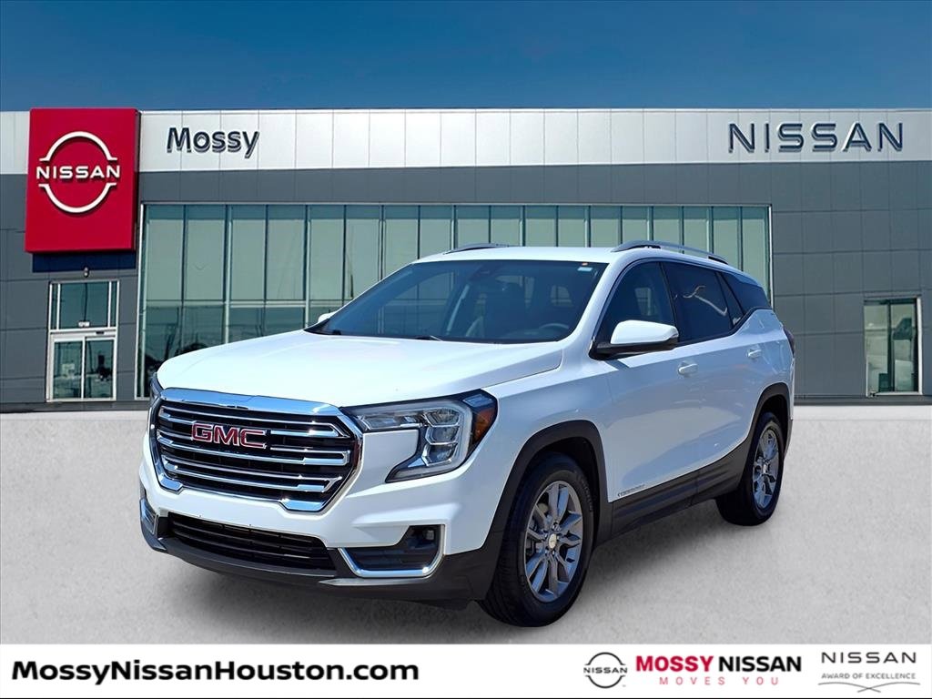 Used 2024 GMC Terrain SLT image 2