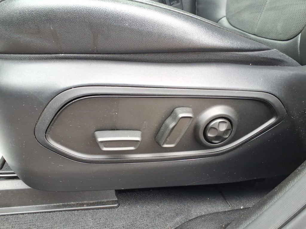Used 2024 Jeep Grand Cherokee Altitude image 20