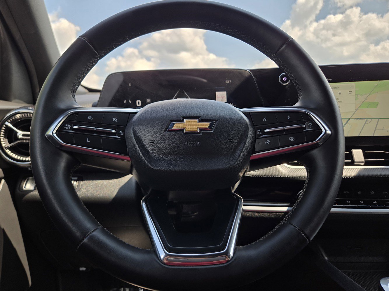 Used 2025 Chevrolet Equinox LT w/ Convenience Package II AWD/4WD image 16