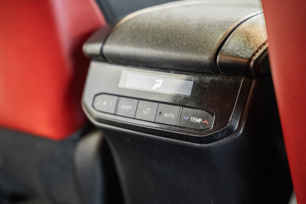 Used 2022 Toyota Highlander XSE AWD/4WD image 26
