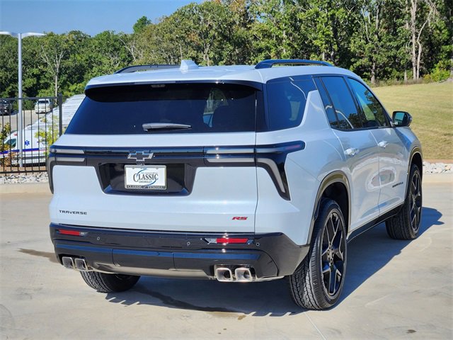 New 2026 Chevrolet Traverse RS w/ LPO, Floor Liner Package image 5