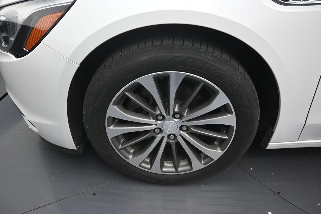 Used 2019 Buick LaCrosse Essence w/ Sights and Sounds Package FWD image 9