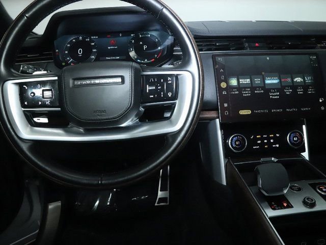 Used 2023 Land Rover Range Rover SE image 14