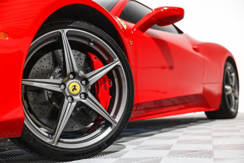 Used 2014 Ferrari 458 Italia Coupe RWD image 13