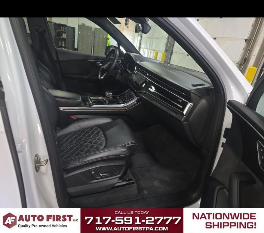 Used 2021 Audi SQ7 Premium Plus w/ Driver Assistance Package image 8