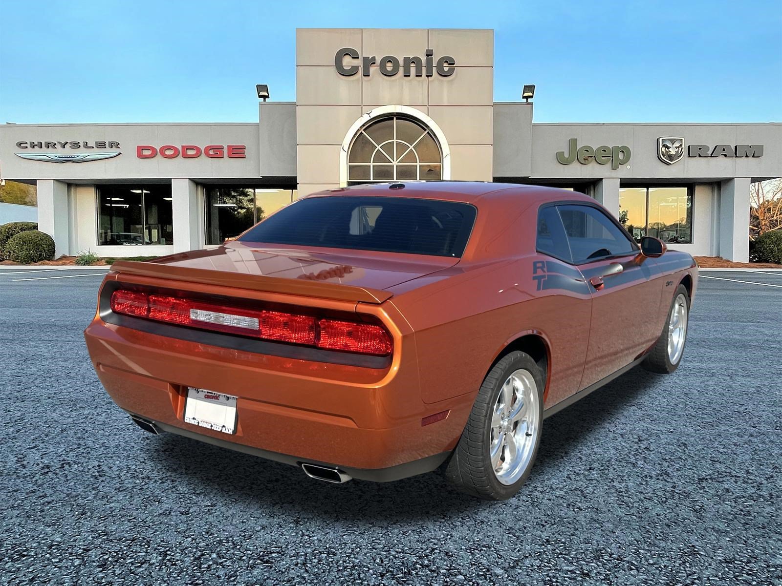 Used 2011 Dodge Challenger R/T RWD image 3