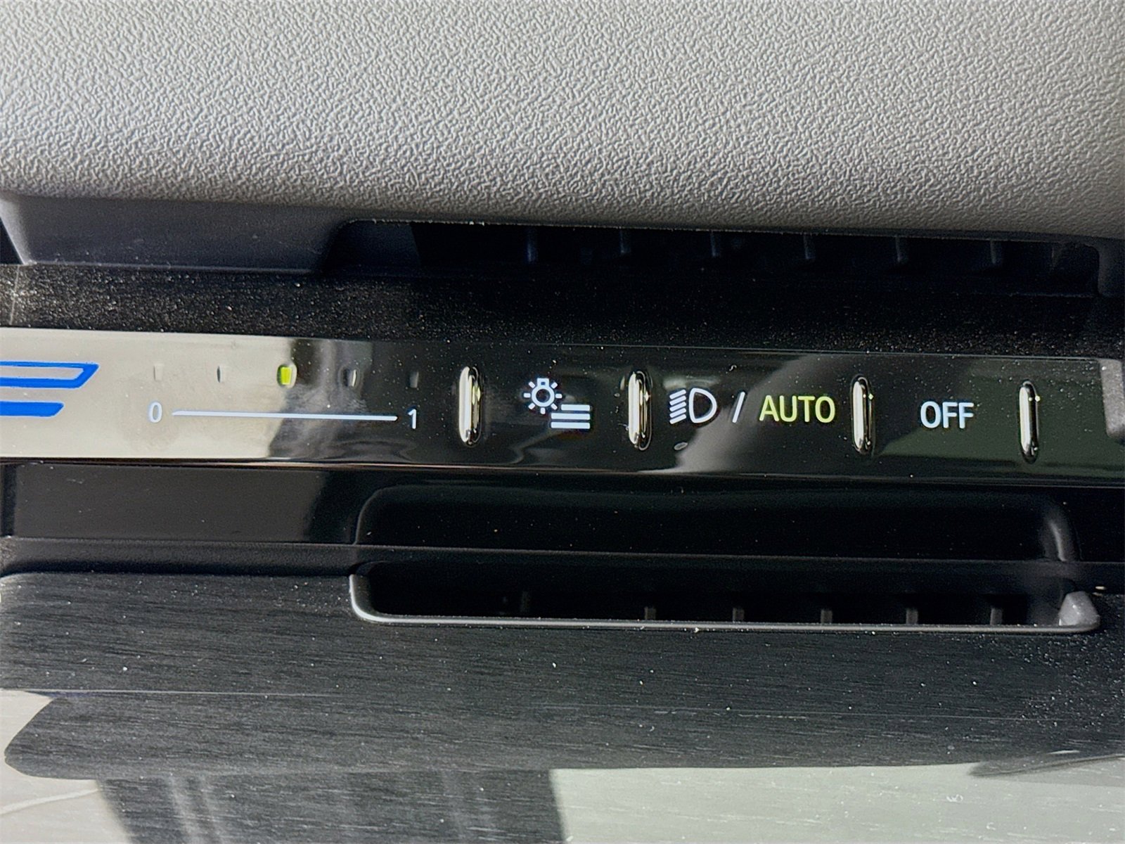 Used 2025 BMW 530i image 10