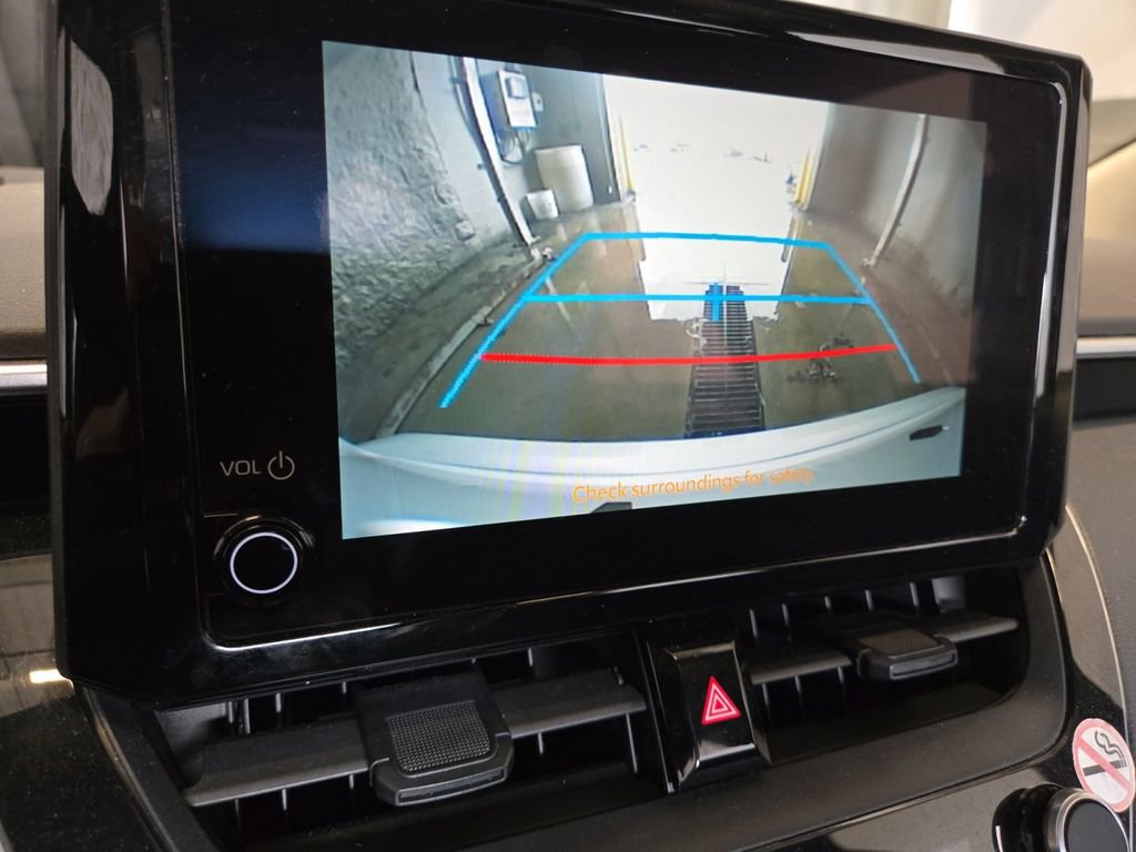 Used 2023 Toyota Corolla LE FWD image 18